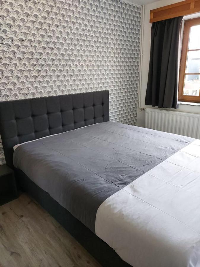 Aux Trois Petits Cochons Apartment โอตง ภายนอก รูปภาพ