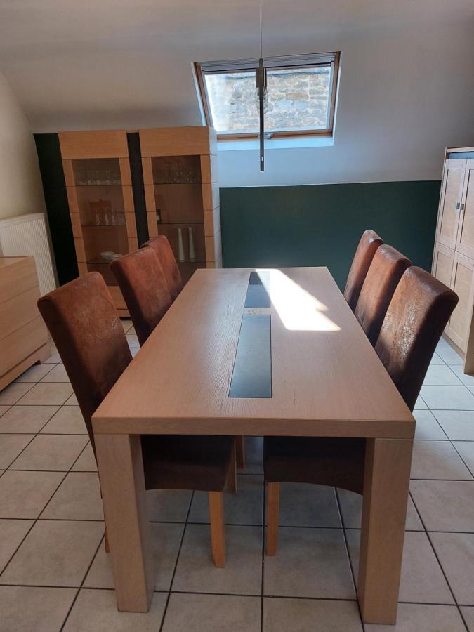 Aux Trois Petits Cochons Apartment โอตง ภายนอก รูปภาพ