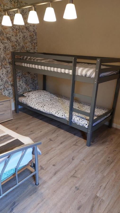 Aux Trois Petits Cochons Apartment โอตง ภายนอก รูปภาพ